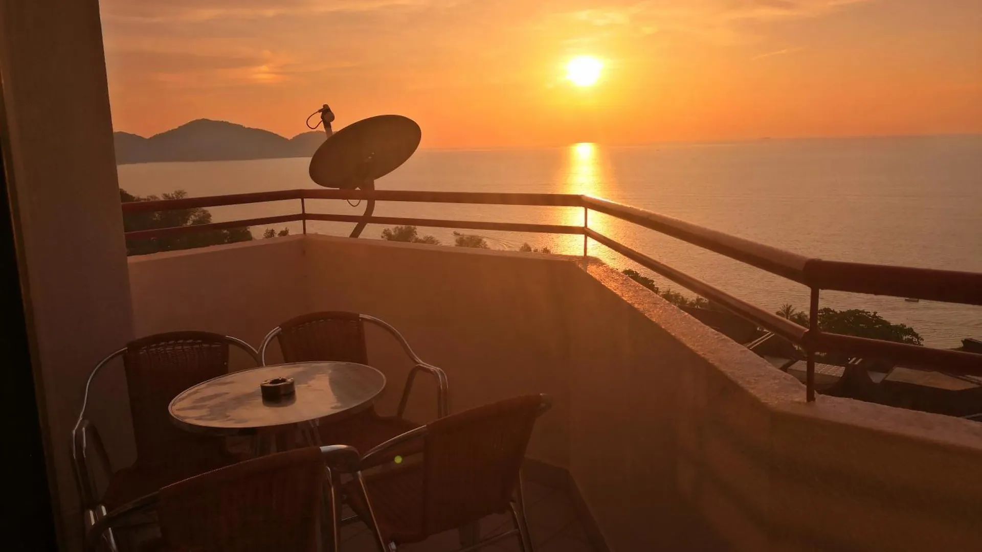 Aloka Seaview Apartment Batu Feringgi