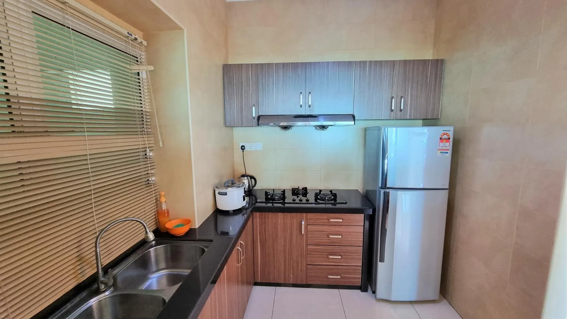 Aloka Seaview Apartment Batu Ferringhi