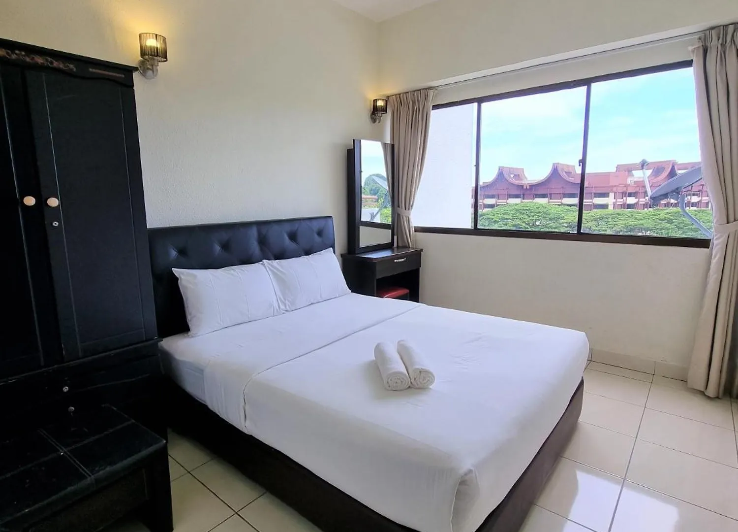 Aloka Seaview Apartment Batu Ferringhi
