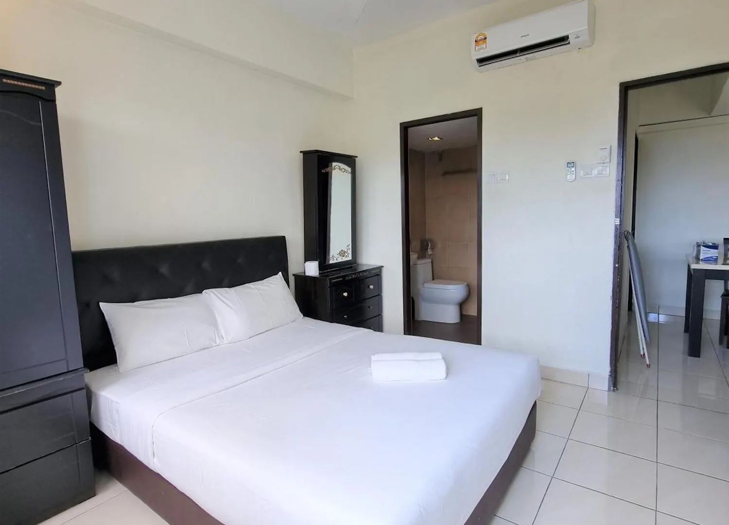 Aloka Seaview Apartment Batu Ferringhi