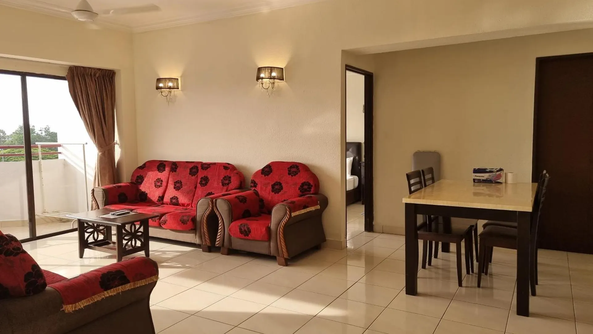 Aloka Seaview Apartment Batu Ferringhi