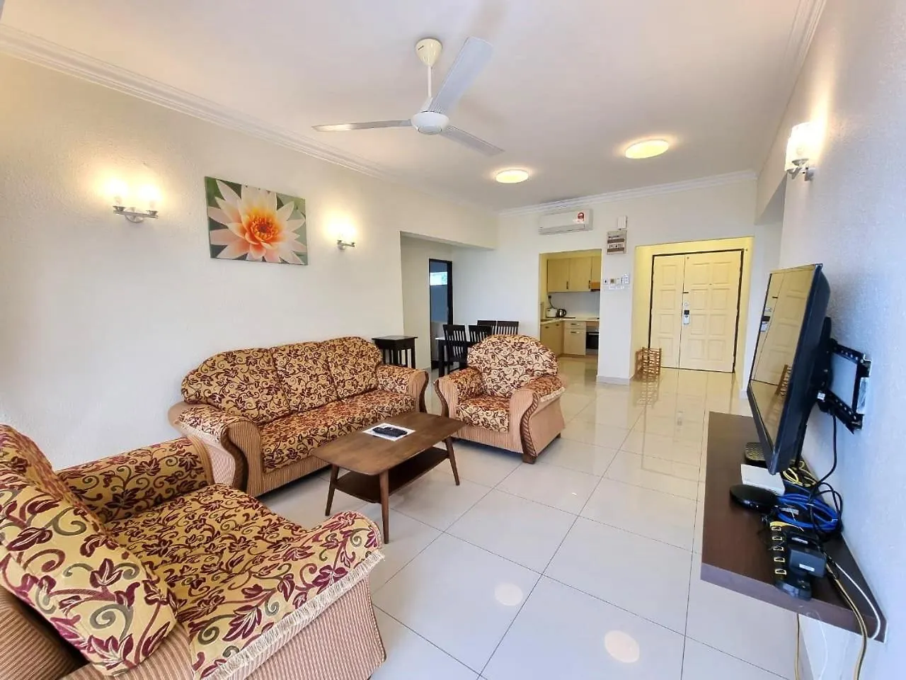 Aloka Seaview Apartment Batu Ferringhi