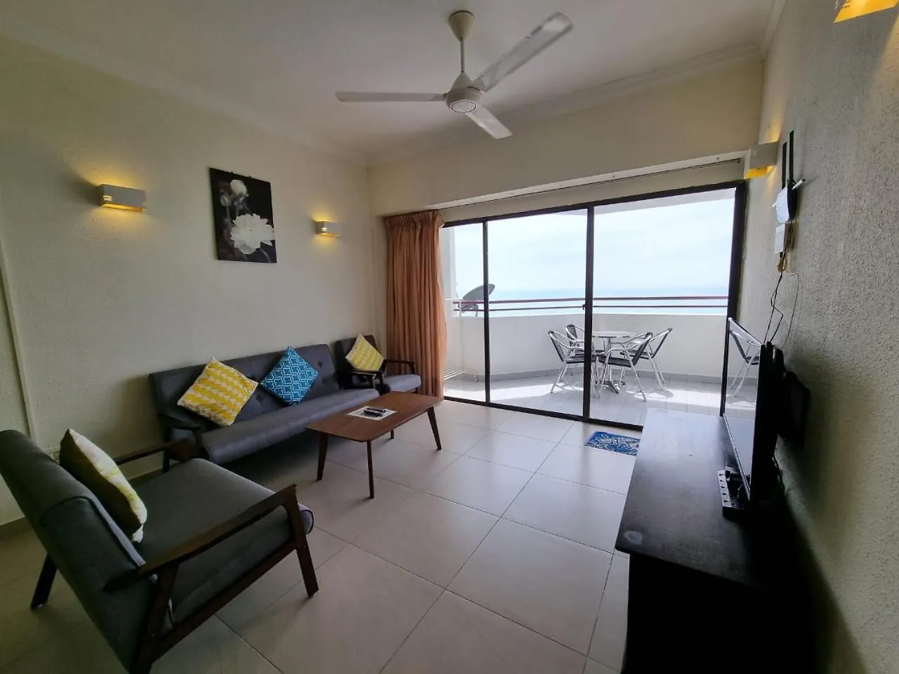 Aloka Seaview Apartment Batu Ferringhi Malaysia